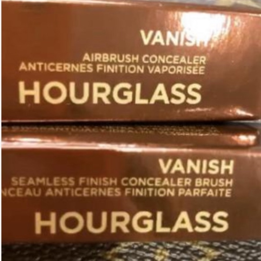 SEAMLESS FINISH CONCEALER BRUSH - Picture 2 of 5